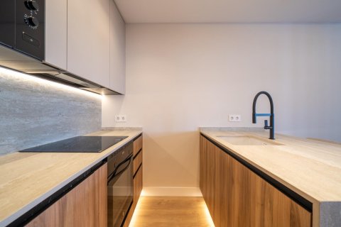 Продажа квартиры в Мадрид, Испания 3 спальни, 150м2 №165894 - фото 15