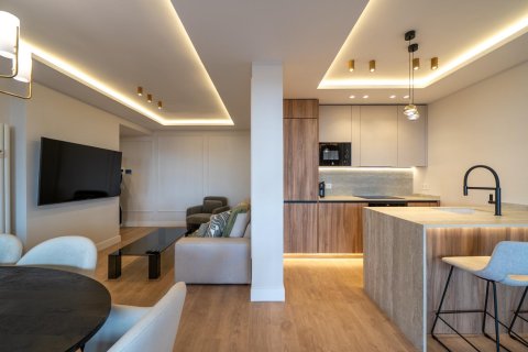 Продажа квартиры в Мадрид, Испания 3 спальни, 150м2 №165894 - фото 9