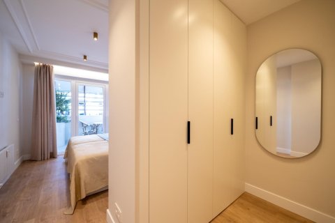 Продажа квартиры в Мадрид, Испания 3 спальни, 150м2 №165894 - фото 26