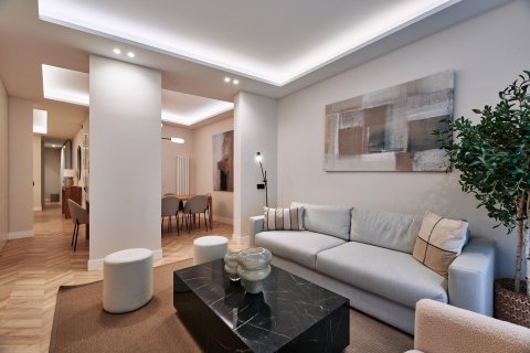 Appartamento in vendita a Madrid, Spagna 3 camere da letto, 136 mq. N° 180082 - foto 2