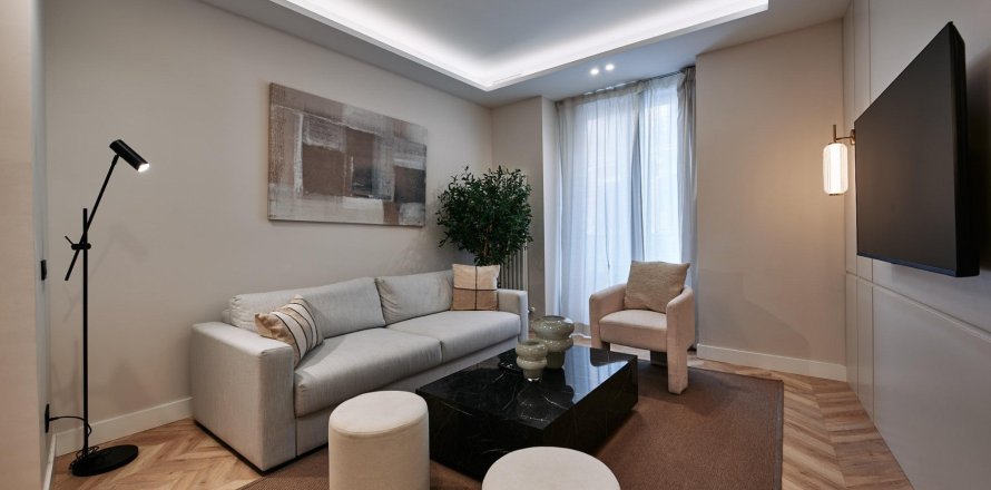 Appartamento a Madrid, Spagna 3 camere da letto, 136 mq. N° 180082
