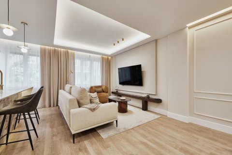 Apartamento en venta en Madrid, España 3 dormitorios, 134 m2 No. 180083 - foto 4