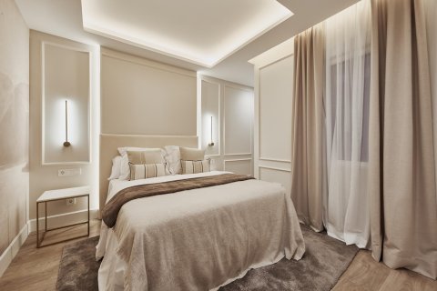 Apartamento en venta en Madrid, España 3 dormitorios, 134 m2 No. 180083 - foto 15