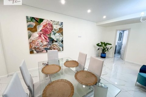 Apartment for sale in Valencia, Spain 3 bedrooms, 115 sq.m. No. 177478 - photo 4