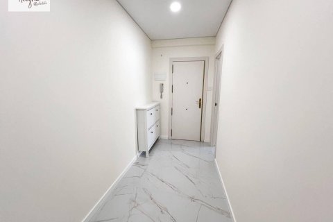 Apartment for sale in Valencia, Spain 3 bedrooms, 115 sq.m. No. 177478 - photo 13