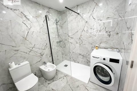 Apartment for sale in Valencia, Spain 3 bedrooms, 115 sq.m. No. 177478 - photo 23