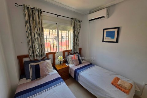 Apartamento en venta en Los Alcázares, Murcia, España 2 dormitorios, No. 193411 - foto 2