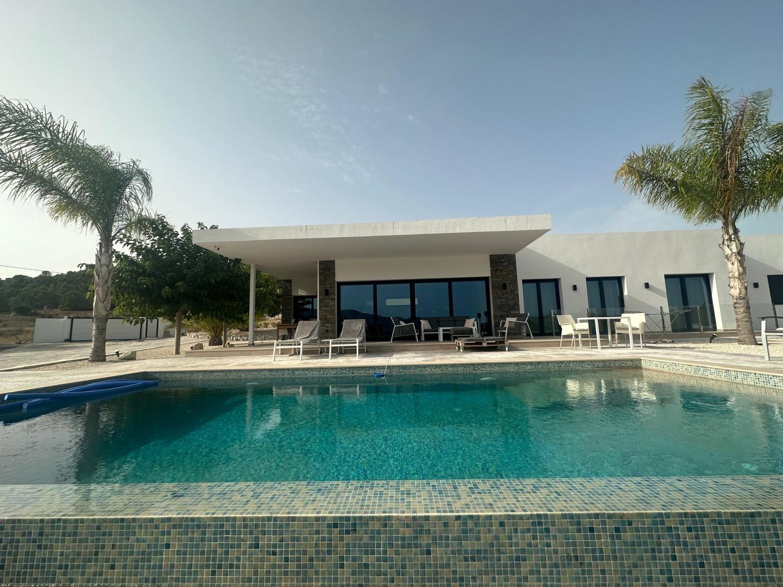 Villa Pinoso, Alicante, Spānijā 3 istabas, 209 m2 Nr. 193405