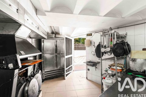 Propiedad comercial en venta en Sant Pol de Mar, Barcelona, España 317 m2 No. 152537 - foto 5