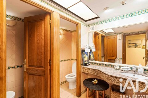 Propiedad comercial en venta en Sant Pol de Mar, Barcelona, España 317 m2 No. 152537 - foto 26