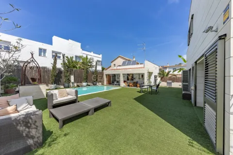 House zum Verkauf in Sitges, Barcelona, Spanien 3 Schlafzimmer, 412 m2 Nr. 166877 - Foto 8