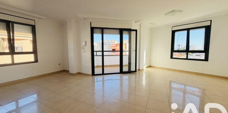 Lägenhet i El Campello, Alicante, Spanien 4 sovrum, 175 kvm. Nr. 152480