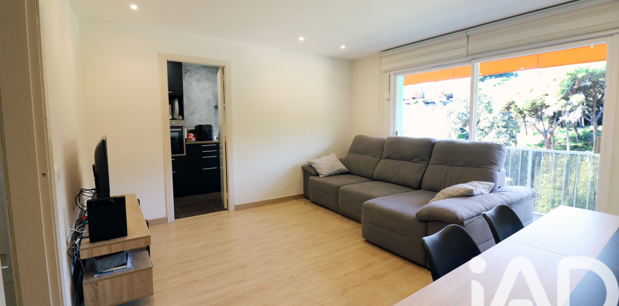 Apartament w Sant Andreu de Llavaneres, Barcelona, Hiszpania 4 sypialnie, 82 mkw. nr 152476