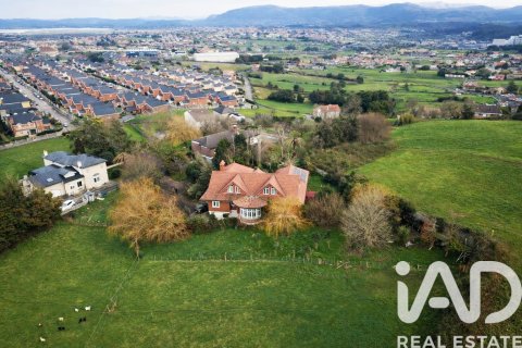 Talo myytävänä Camargo, Cantabria, Espanja, 7 makuuhuonetta, 350 m2 No. 152475 - kuva 2