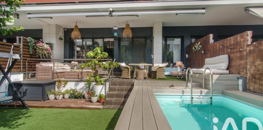 Paritalo Sitges, Barcelona, Espanja 4 makuuhuonetta, 230 m2 No. 152479