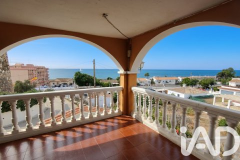 House à Rincon de la Victoria, Malaga, Espagne 4 chambres, 156 m2 No. 152478