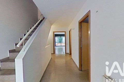 Townhouse à Abrera, Barcelona, Espagne 4 chambres, 229 m2 No. 152481