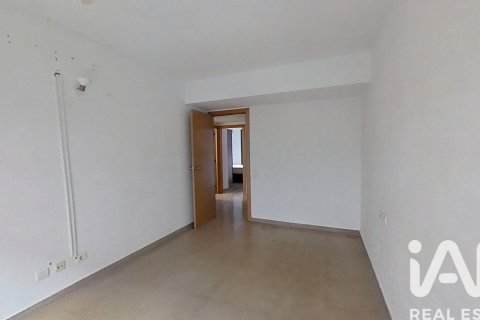 Kaupunkipientalo myytävänä Abrera, Barcelona, Espanja, 4 makuuhuonetta, 229 m2 No. 152481 - kuva 17