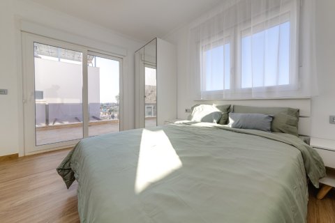 Villa en venta en Torrevieja, Alicante, España 3 dormitorios, 238 m2 No. 144910 - foto 16