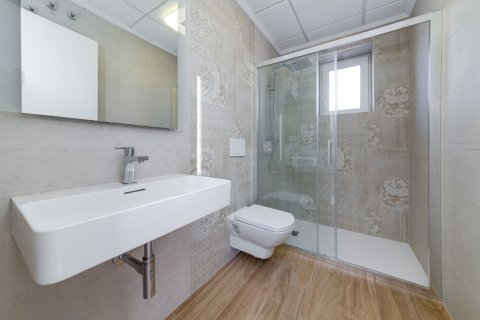 Villa en venta en Torrevieja, Alicante, España 3 dormitorios, 238 m2 No. 144910 - foto 11