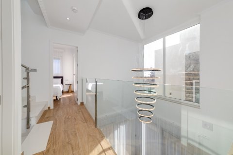 Villa en venta en Torrevieja, Alicante, España 3 dormitorios, 238 m2 No. 144910 - foto 14