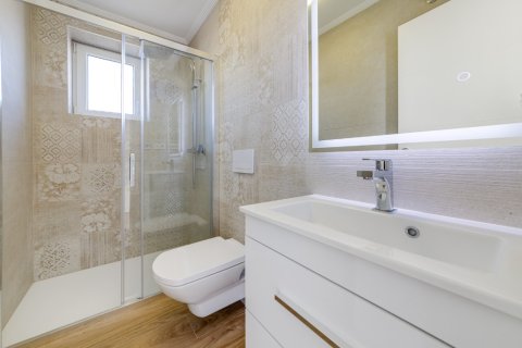 Villa en venta en Torrevieja, Alicante, España 3 dormitorios, 238 m2 No. 144910 - foto 18