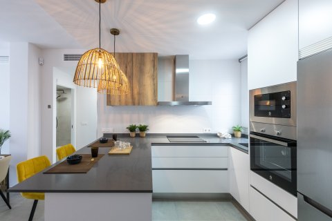 Apartamento en venta en Villamartin, Alicante, España 2 dormitorios, 62 m2 No. 144912 - foto 9