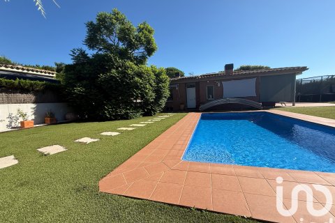 Lägenhet till salu i Sant Vicenc De Montalt, Barcelona, Spanien 4 sovrum, 371 kvm. Nr. 153141 - foto 3