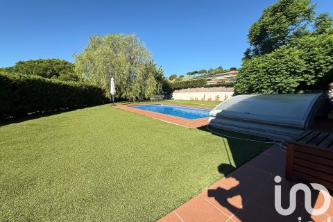 Lägenhet till salu i Sant Vicenc De Montalt, Barcelona, Spanien 4 sovrum, 371 kvm. Nr. 153141 - foto 5