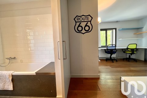 Huoneisto myytävänä Cabrera de Mar, Barcelona, Espanja, 4 makuuhuonetta, 319 m2 No. 153139 - kuva 18