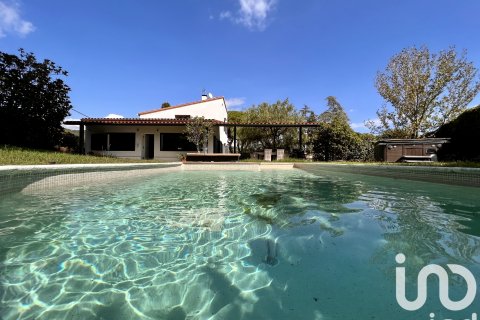 Huoneisto myytävänä Cabrera de Mar, Barcelona, Espanja, 4 makuuhuonetta, 319 m2 No. 153139 - kuva 2