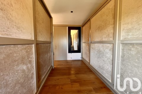 Huoneisto myytävänä Cabrera de Mar, Barcelona, Espanja, 4 makuuhuonetta, 319 m2 No. 153139 - kuva 26