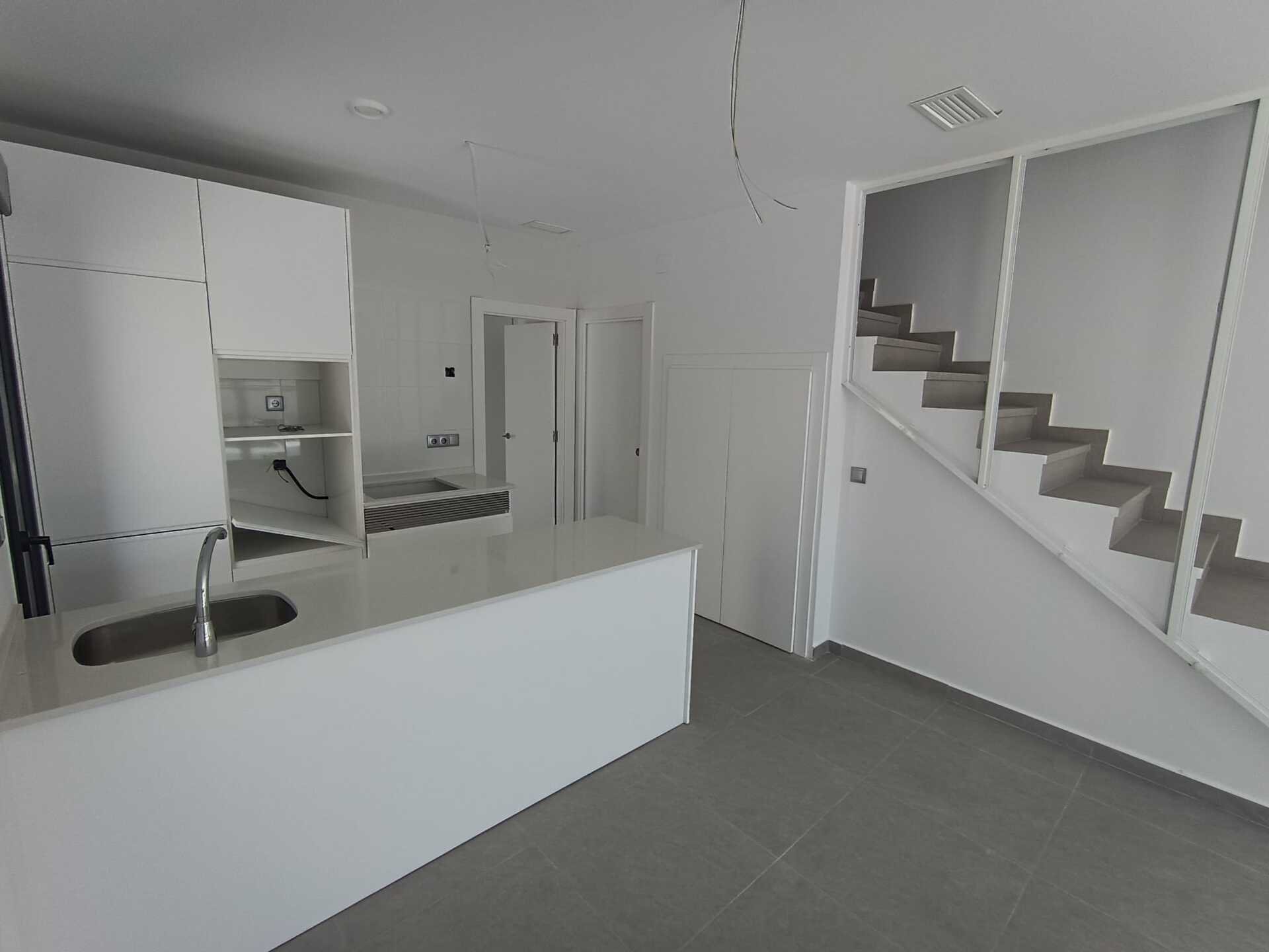Huvila Daya Nueva, Alicante, Espanja 3 makuuhuonetta, 96 m2 No. 135825
