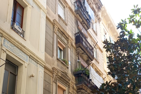 Apartment for sale in Barcelona, Spain 1 bedroom, 31 sq.m. No. 167059 - photo 3