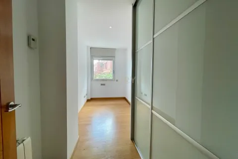 Huoneisto myytävänä Barcelona, Espanja, 2 makuuhuonetta, 81 m2 No. 167057 - kuva 10