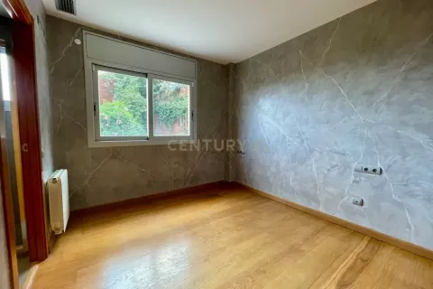Huoneisto myytävänä Barcelona, Espanja, 2 makuuhuonetta, 81 m2 No. 167057 - kuva 4