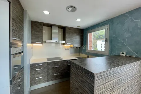 Huoneisto myytävänä Barcelona, Espanja, 2 makuuhuonetta, 81 m2 No. 167057 - kuva 17