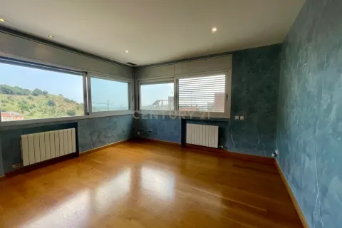 Huoneisto myytävänä Barcelona, Espanja, 2 makuuhuonetta, 81 m2 No. 167057 - kuva 15