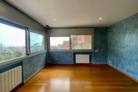 Huoneisto myytävänä Barcelona, Espanja, 2 makuuhuonetta, 81 m2 No. 167057 - kuva 13