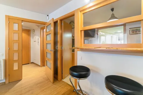 Huoneisto myytävänä Santa Coloma de Gramenet, Barcelona, Espanja, 4 makuuhuonetta, 199 m2 No. 167060 - kuva 12