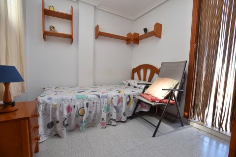 Commercial property à vendre à Torrevieja, Alicante, Espagne, 3 chambres, 80 m2 No. 140673 - photo 9