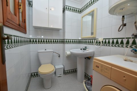 Commercial property à vendre à Torrevieja, Alicante, Espagne, 3 chambres, 80 m2 No. 140673 - photo 10