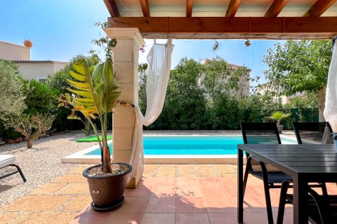 Villa en alquiler en La Rapita, Mallorca, España 2 dormitorios, 138 m2 No. 154696 - foto 4