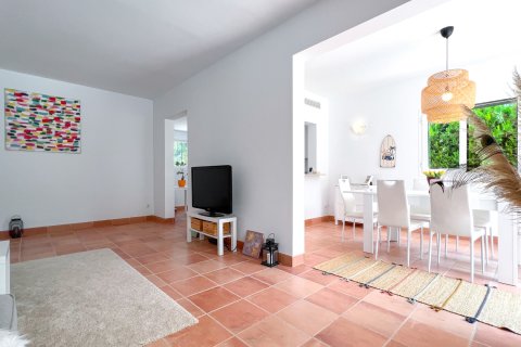 Villa en alquiler en La Rapita, Mallorca, España 2 dormitorios, 138 m2 No. 154696 - foto 13