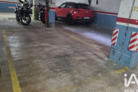 Estacionamiento en venta en Vilanova i la Geltrú, Barcelona, España 19 m2 No. 185181 - foto 8