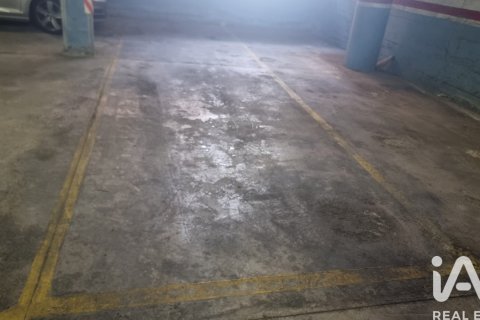 Estacionamiento en venta en Vilanova i la Geltrú, Barcelona, España 19 m2 No. 185181 - foto 5