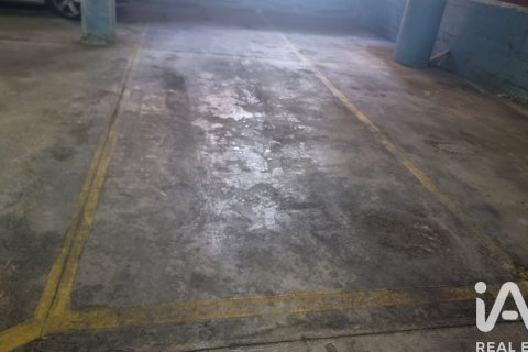 Estacionamiento en venta en Vilanova i la Geltrú, Barcelona, España 19 m2 No. 185181 - foto 6