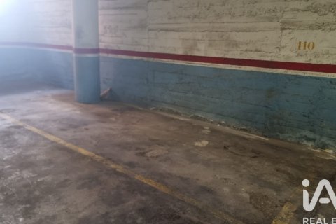 Estacionamiento en venta en Vilanova i la Geltrú, Barcelona, España 19 m2 No. 185181 - foto 4