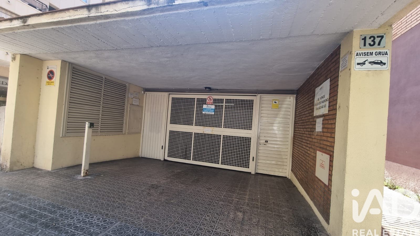 Parking in Vilanova i la Geltru, Barcelona, Spanien 19 m2 Nr. 185181