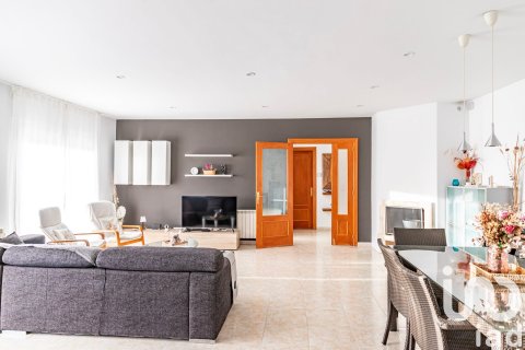 Māja pārdošanā Argentona, Barcelona, Spānijā 6 istabas, 510 m2 Nr. 153290 - attēls 3